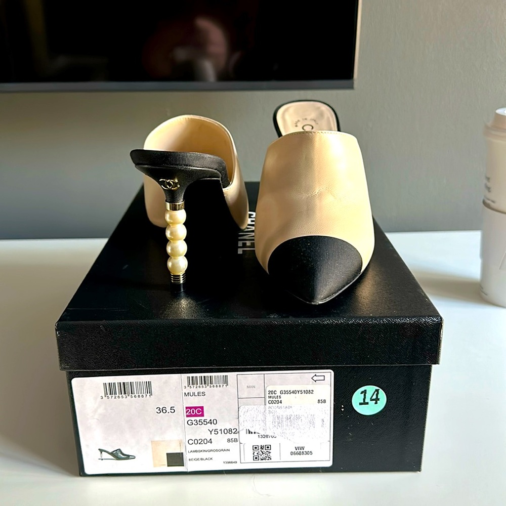 WORN ONCE Chanel mules with Pearl heel, size 6 1/2!